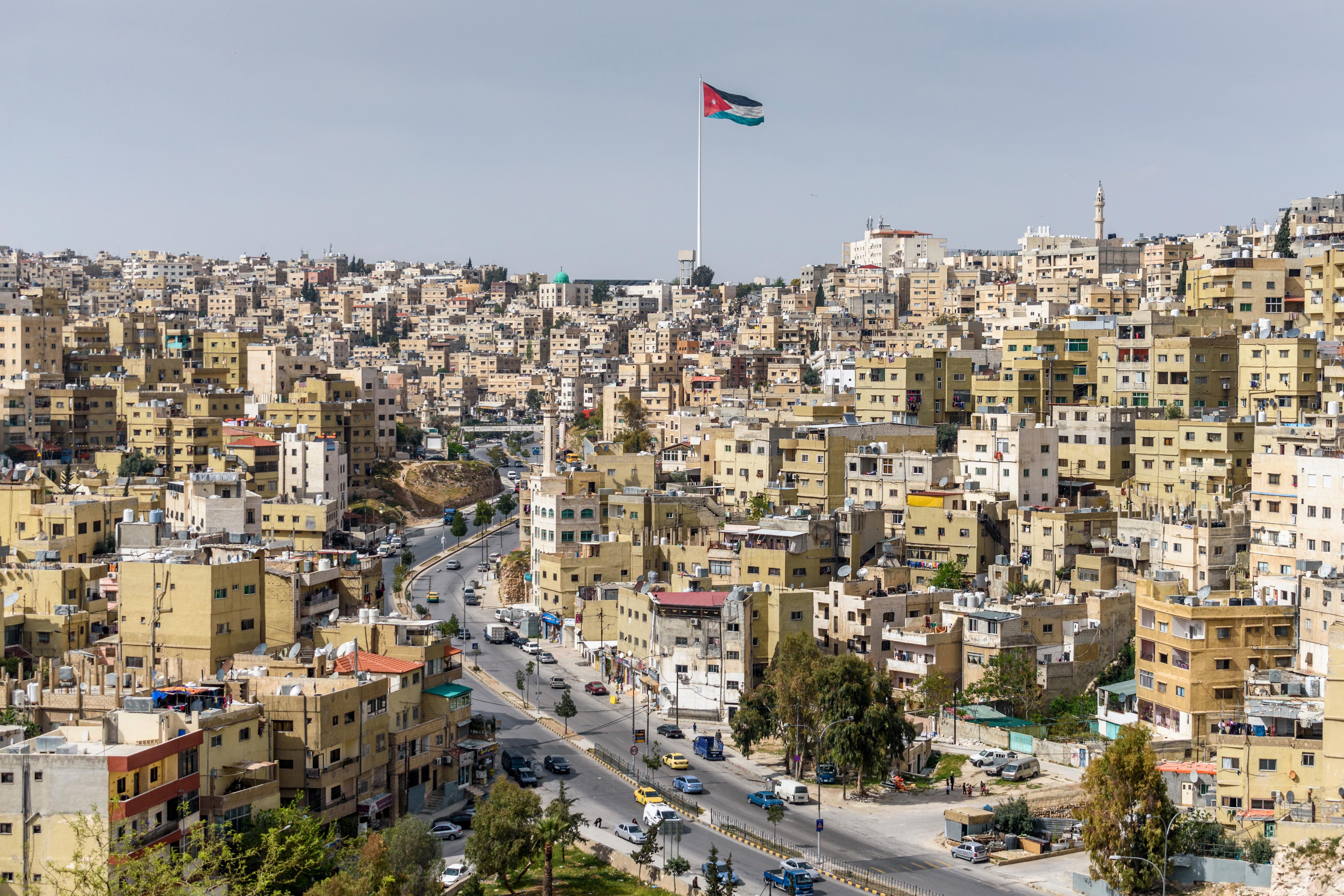 cheap flights toronto to amman jordan