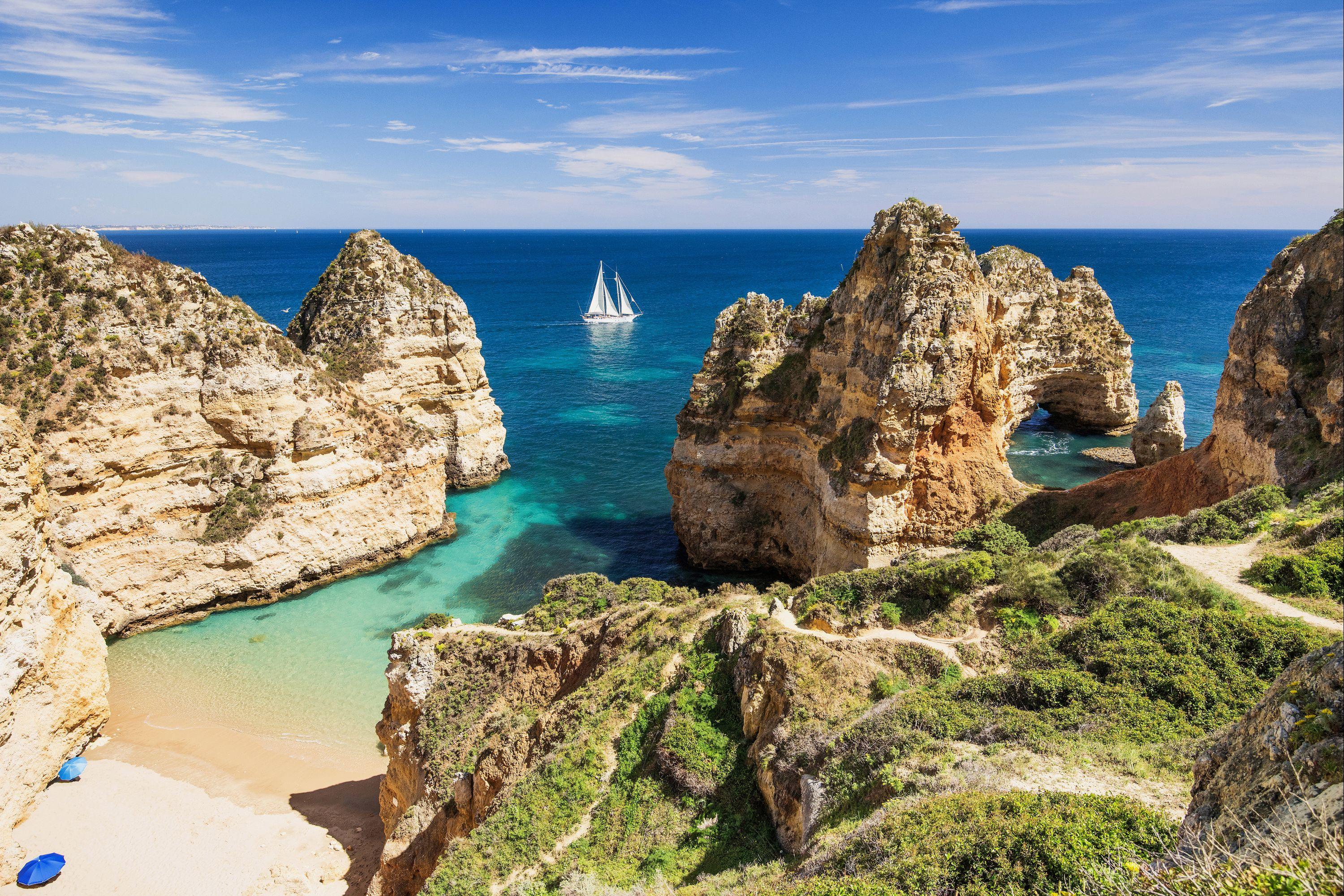 Cheap Flights from Dubai to Algarve from AED 1 046 KAYAK