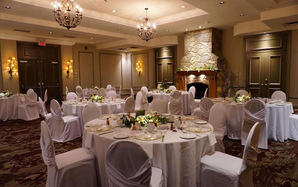 Banquet hall Photo