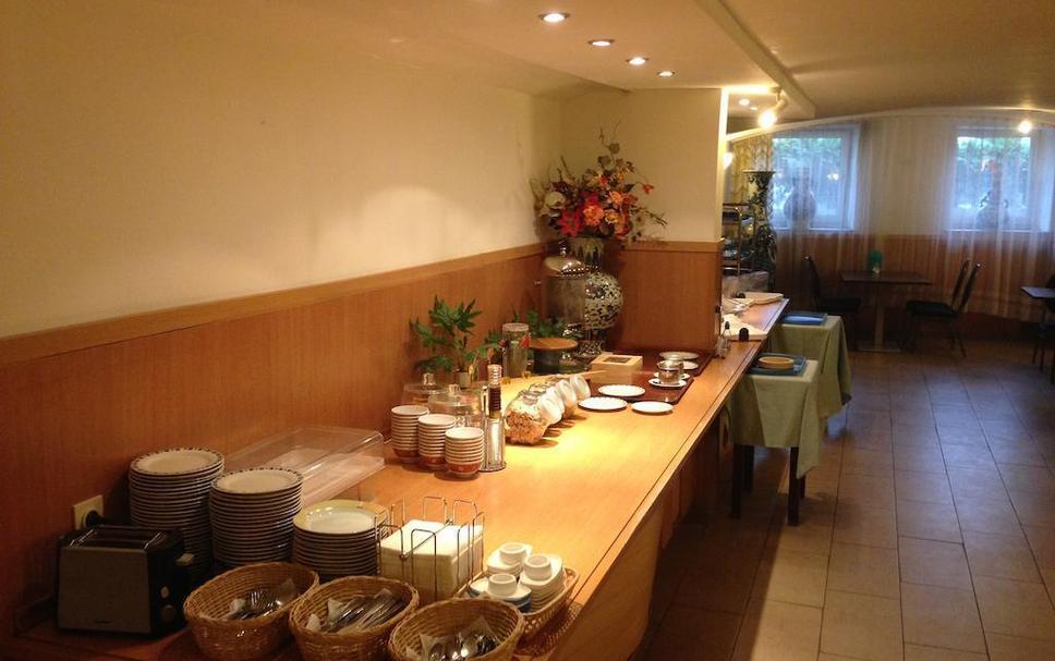 Buffet Photo