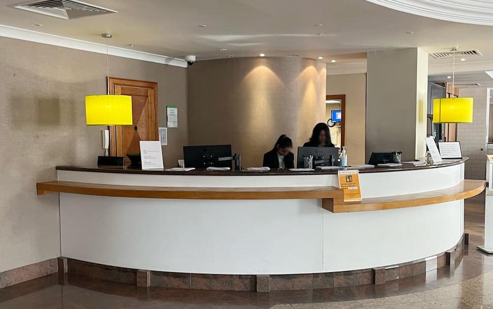 Front desk Photo