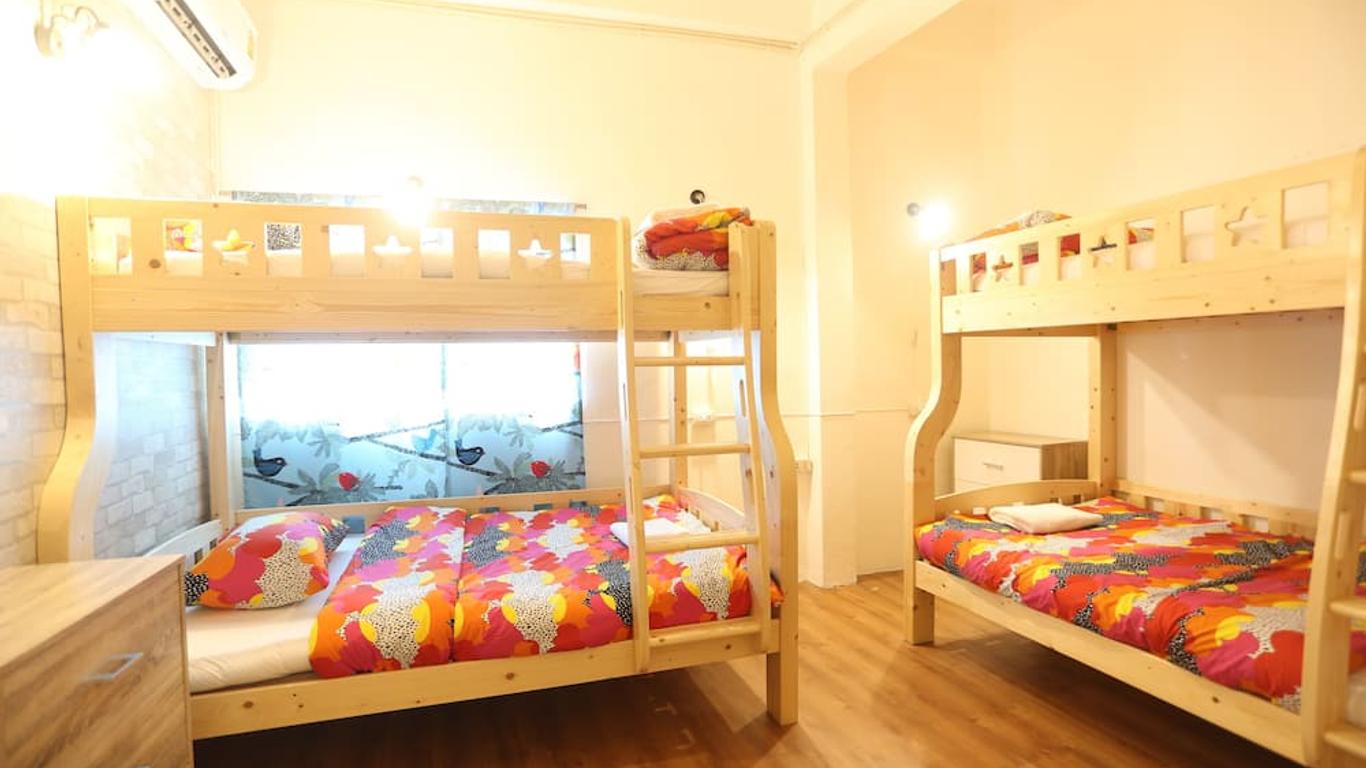 Blue Jasmine Hostel