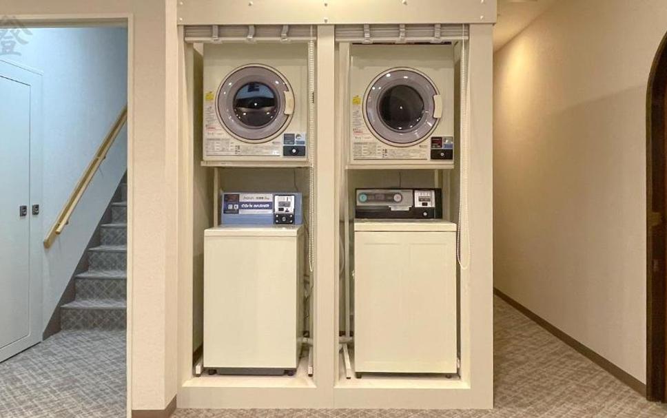 Laundry facility Photo