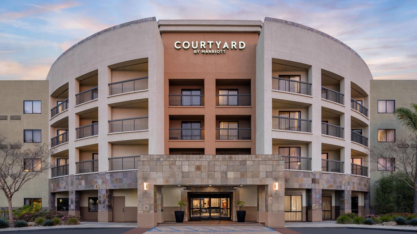 Courtyard by Marriott San Diego Central