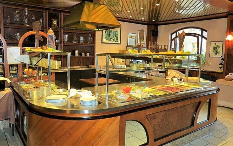 Buffet Photo