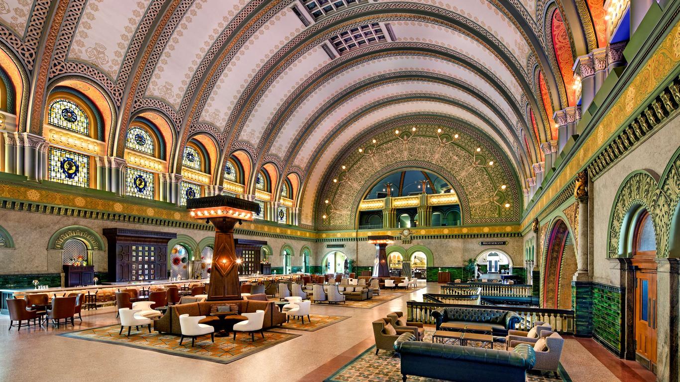 St. Louis Union Station Hotel, Curio Collection by Hilton AED 379. St