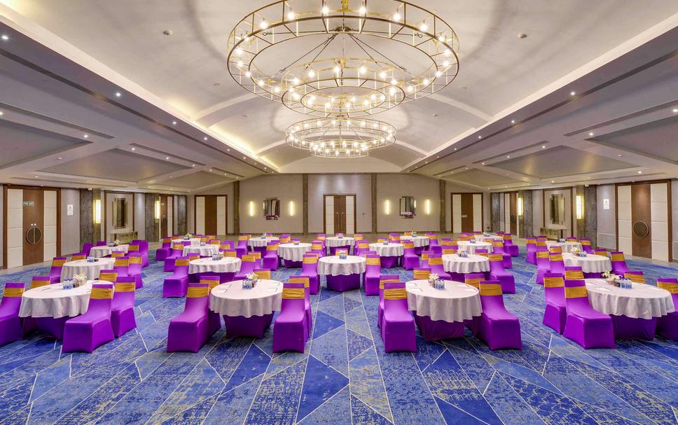 Banquet hall Photo