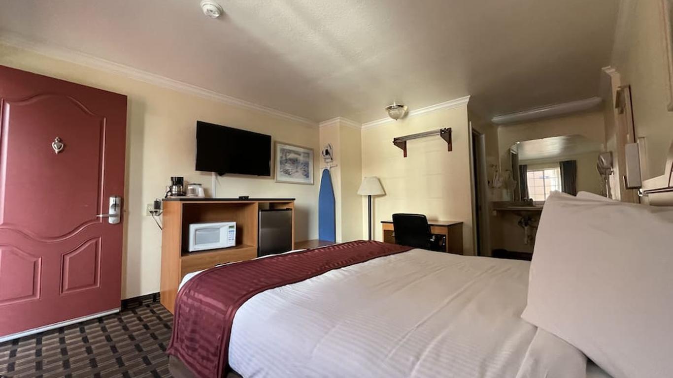 Riverside Inn & Suites Santa Cruz