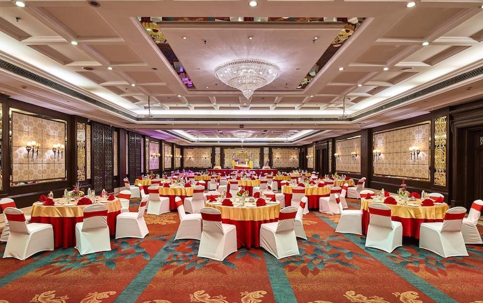 Banquet hall Photo